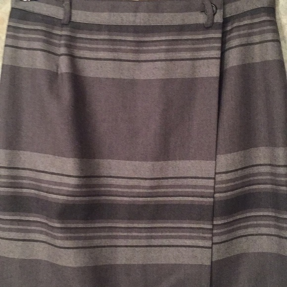 Ralph Lauren 🌹 stunning striped gray skirt - Picture 3 of 8